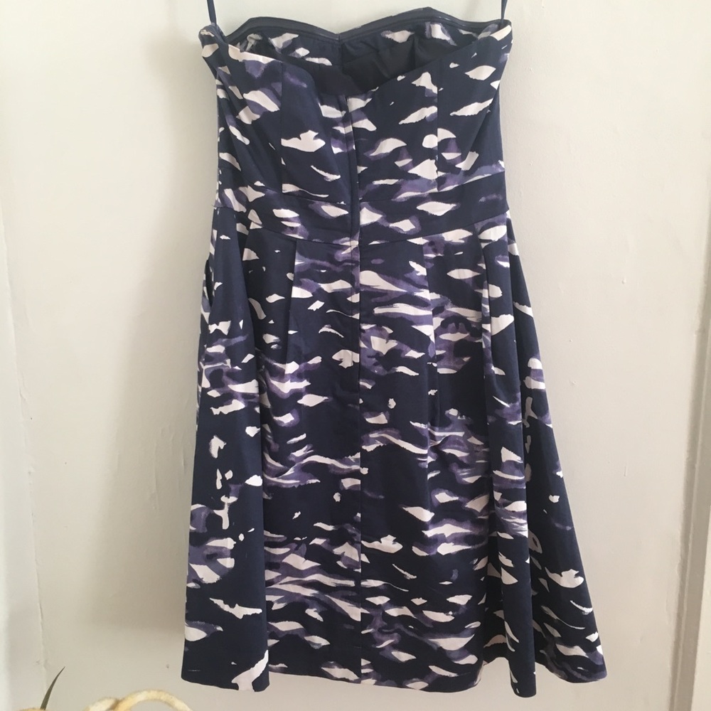 Dress - Picture 3 of 4